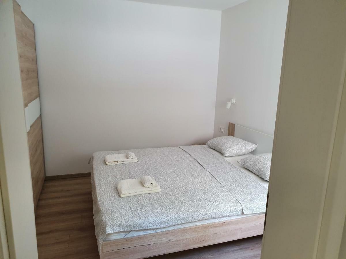 Ivaana Apartman Banjol Kültér fotó